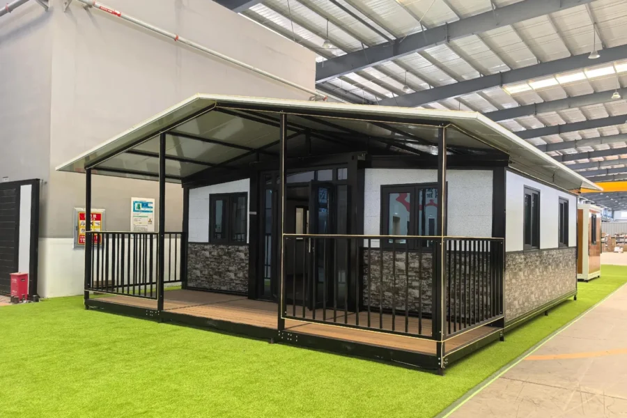 Expandable Container House